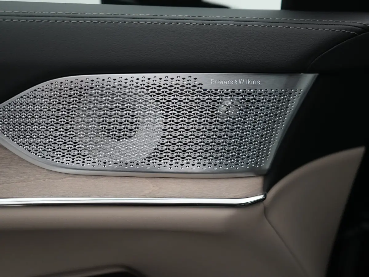 Twin Performance Ultra 7p. 800V 800v | Heico Selected Level | Luchtvering | Bowers & Wilkins | 360° Camera | Nappa Leder + Massage | Trekhaak | 22" | Pilot Assist