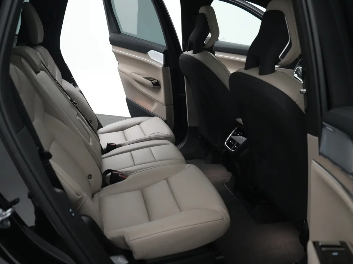 Twin Performance Ultra 7p. 800V 800v | Heico Selected Level | Luchtvering | Bowers & Wilkins | 360° Camera | Nappa Leder + Massage | Trekhaak | 22" | Pilot Assist