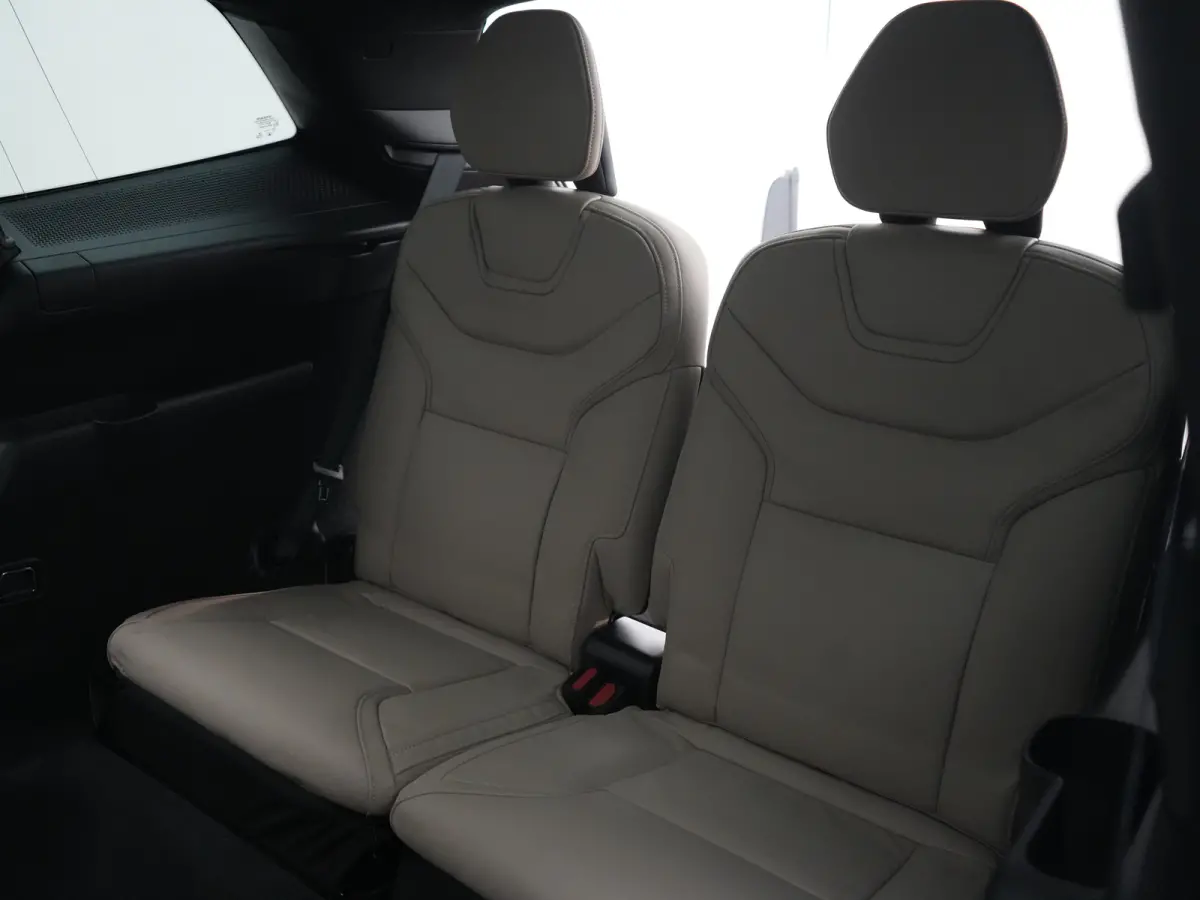 Twin Performance Ultra 7p. 800V 800v | Heico Selected Level | Luchtvering | Bowers & Wilkins | 360° Camera | Nappa Leder + Massage | Trekhaak | 22" | Pilot Assist