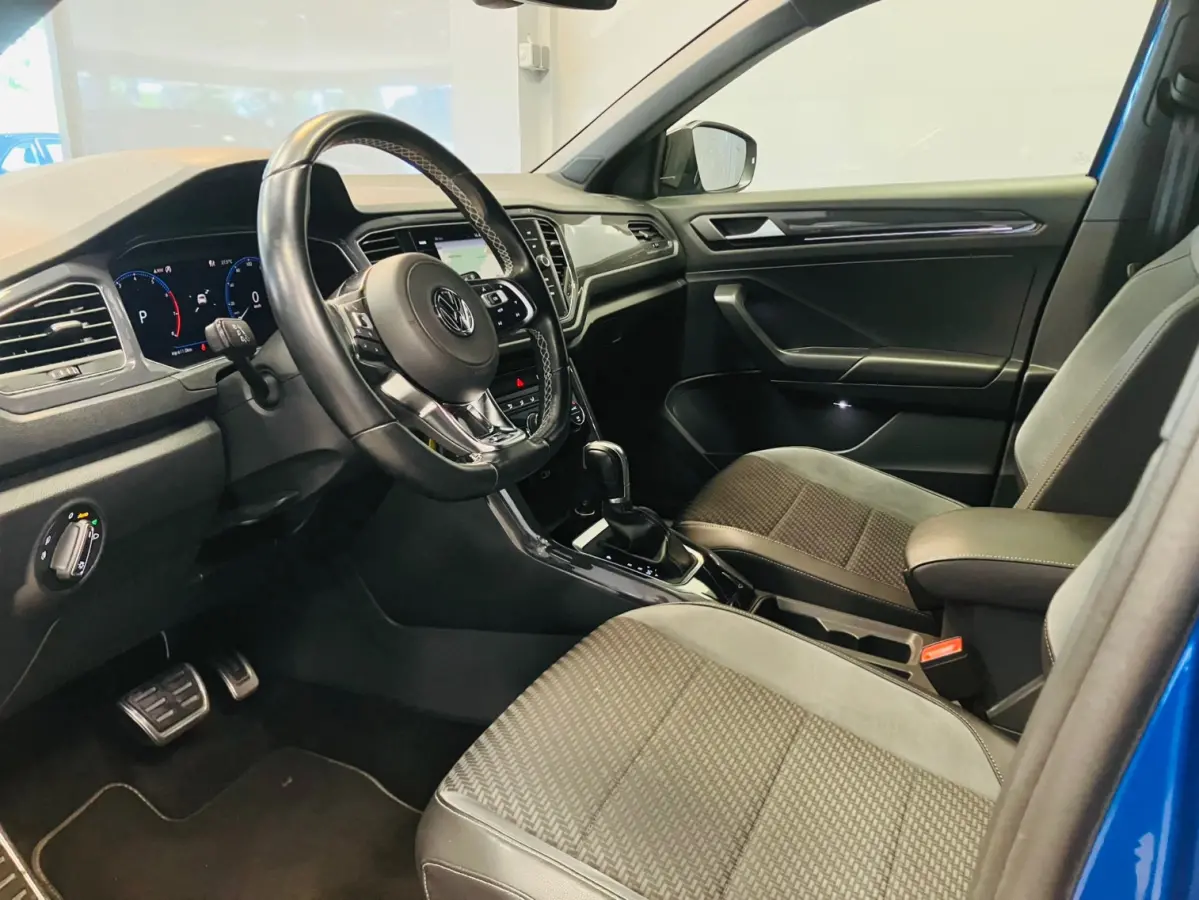 Sport Business R-Line 1.5TSi DSG | LED | Camera | Navigatie |