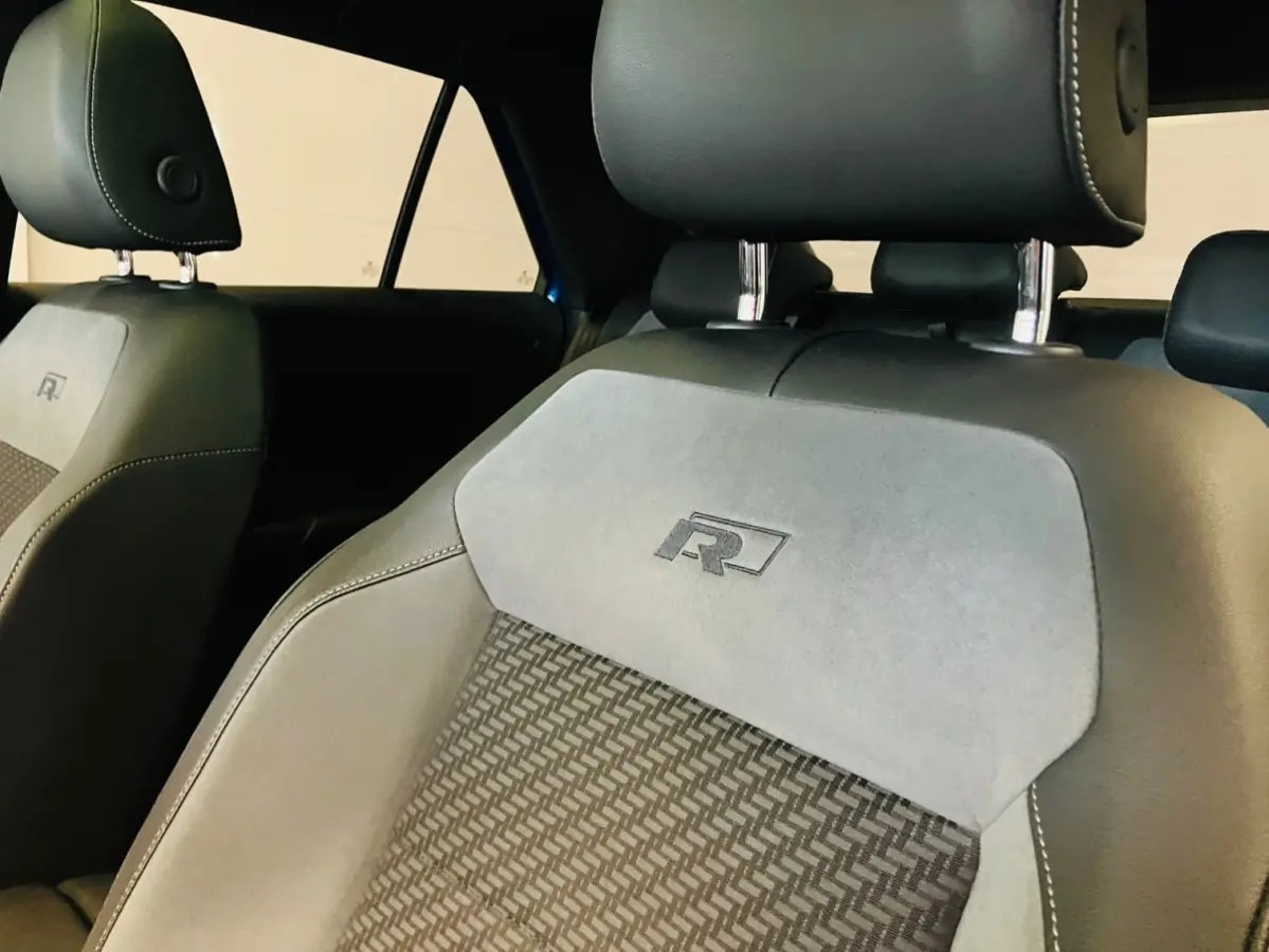 Sport Business R-Line 1.5TSi DSG | LED | Camera | Navigatie |