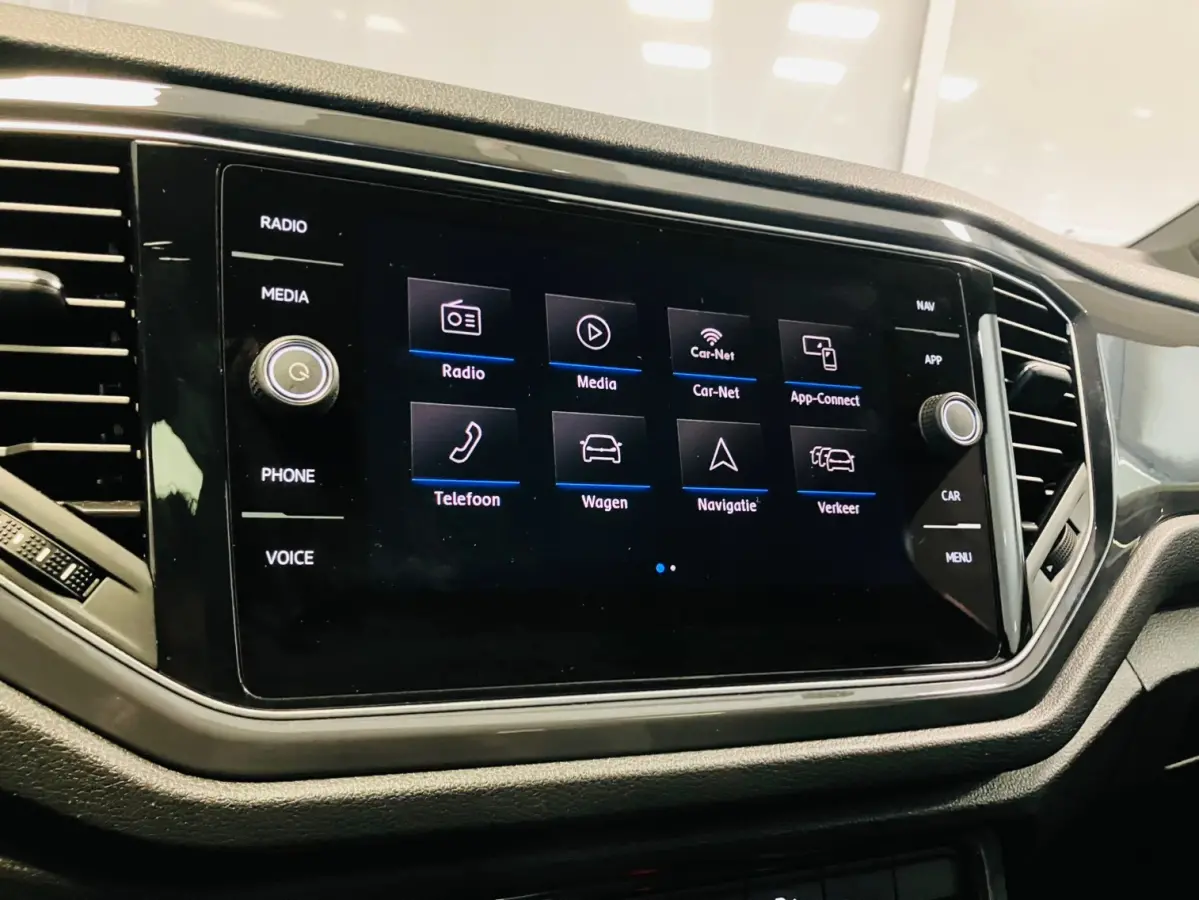 Sport Business R-Line 1.5TSi DSG | LED | Camera | Navigatie |