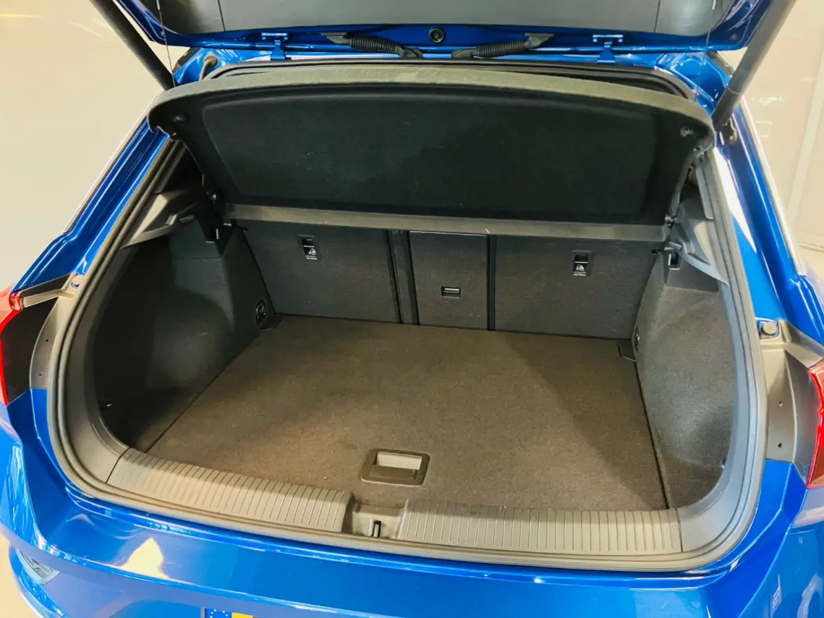 Sport Business R-Line 1.5TSi DSG | LED | Camera | Navigatie |