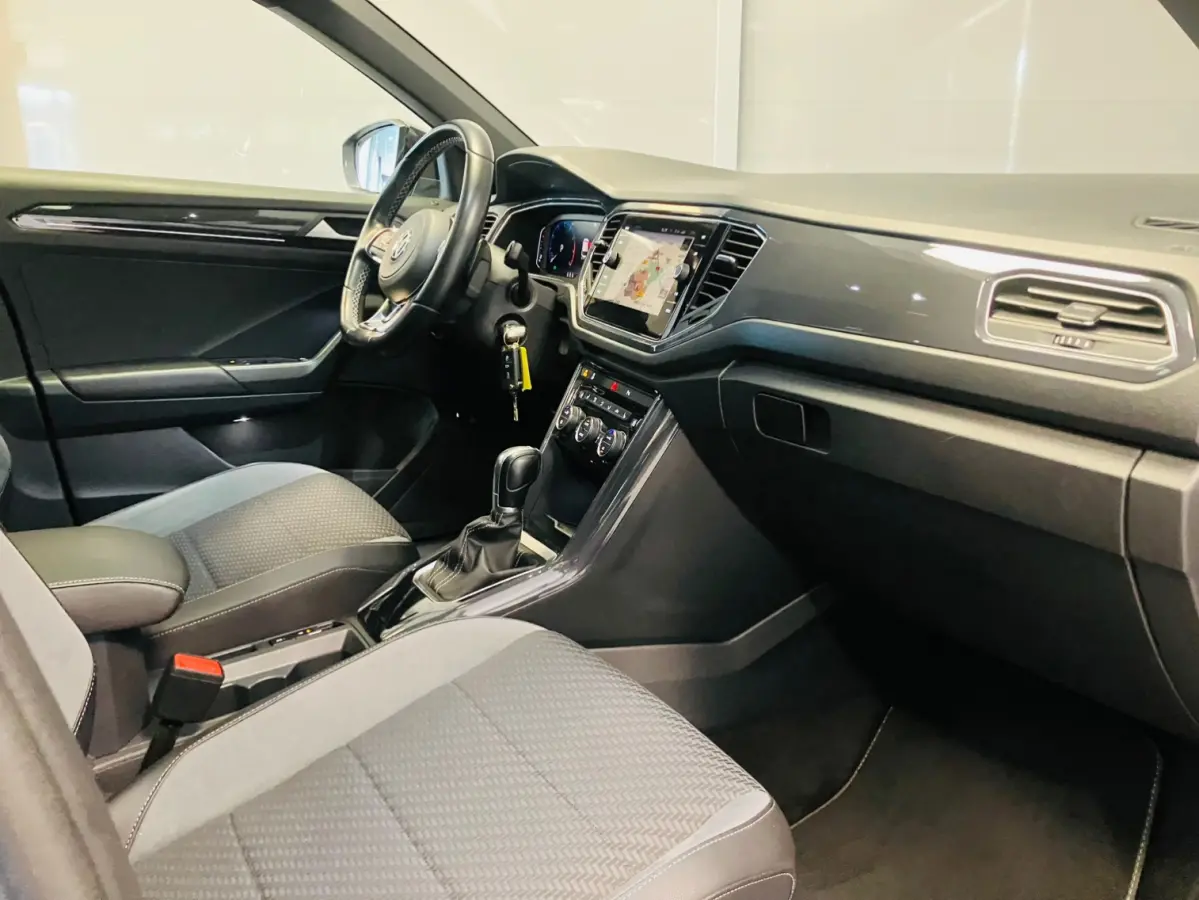 Sport Business R-Line 1.5TSi DSG | LED | Camera | Navigatie |