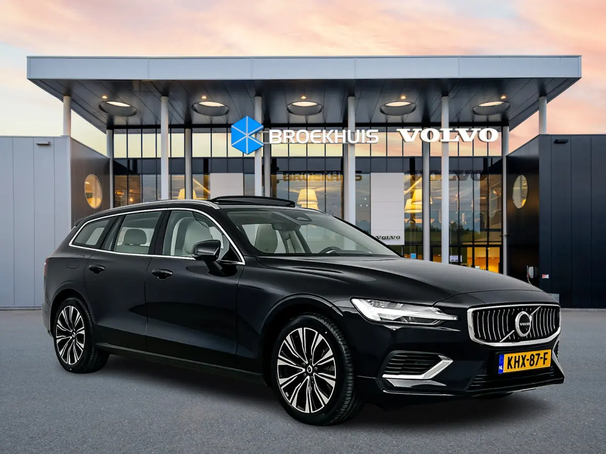 T6 Recharge Ultra Bright | 18" | Harman Kardon | Panoramadak | Head-Up | Full LED | 360 Camera | Elektr. verst. Stoelen | Stoel/Stuur/Achterbankverwarming | Adaptieve Cruise | BLIS