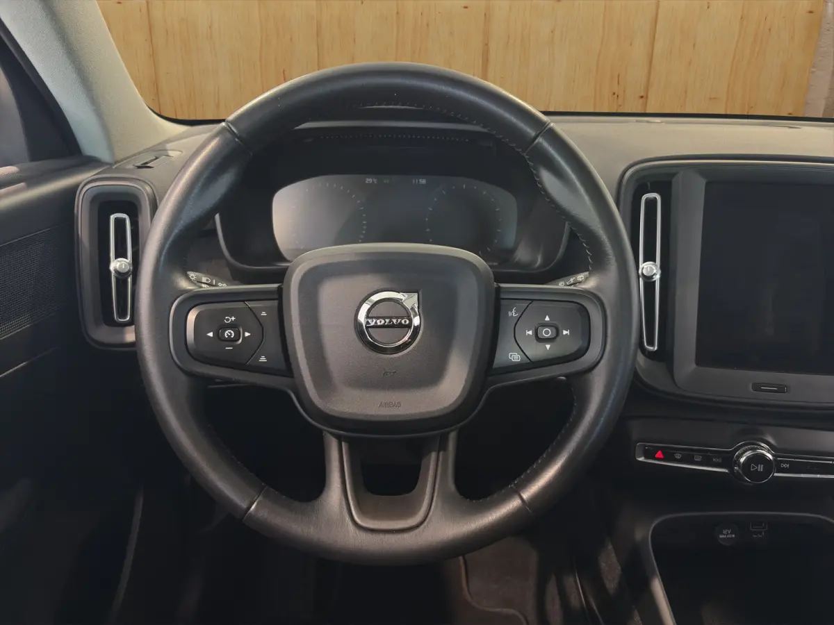 T2 Momentum | Cruise control | DAB | Start/stop systeem | Parkeersensoren | Bluetooth |