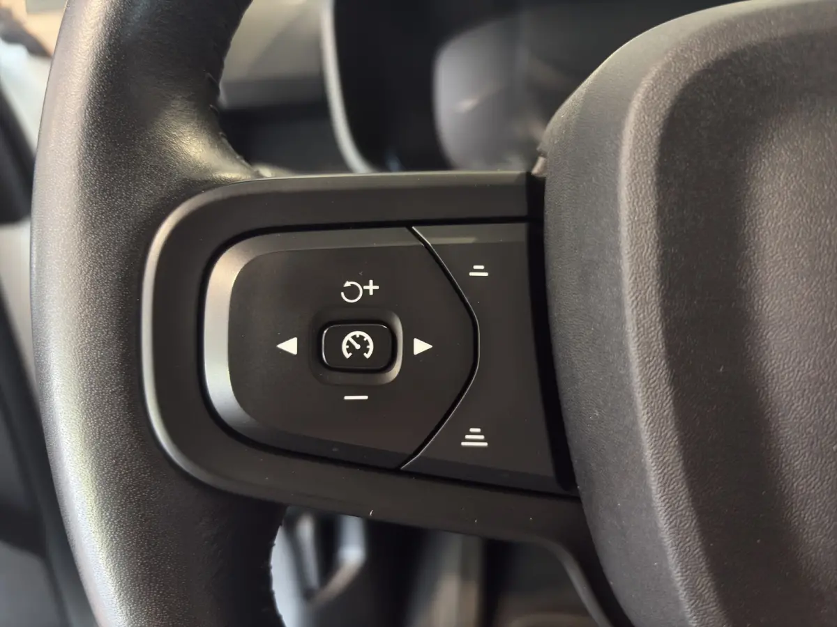 T2 Momentum | Cruise control | DAB | Start/stop systeem | Parkeersensoren | Bluetooth |