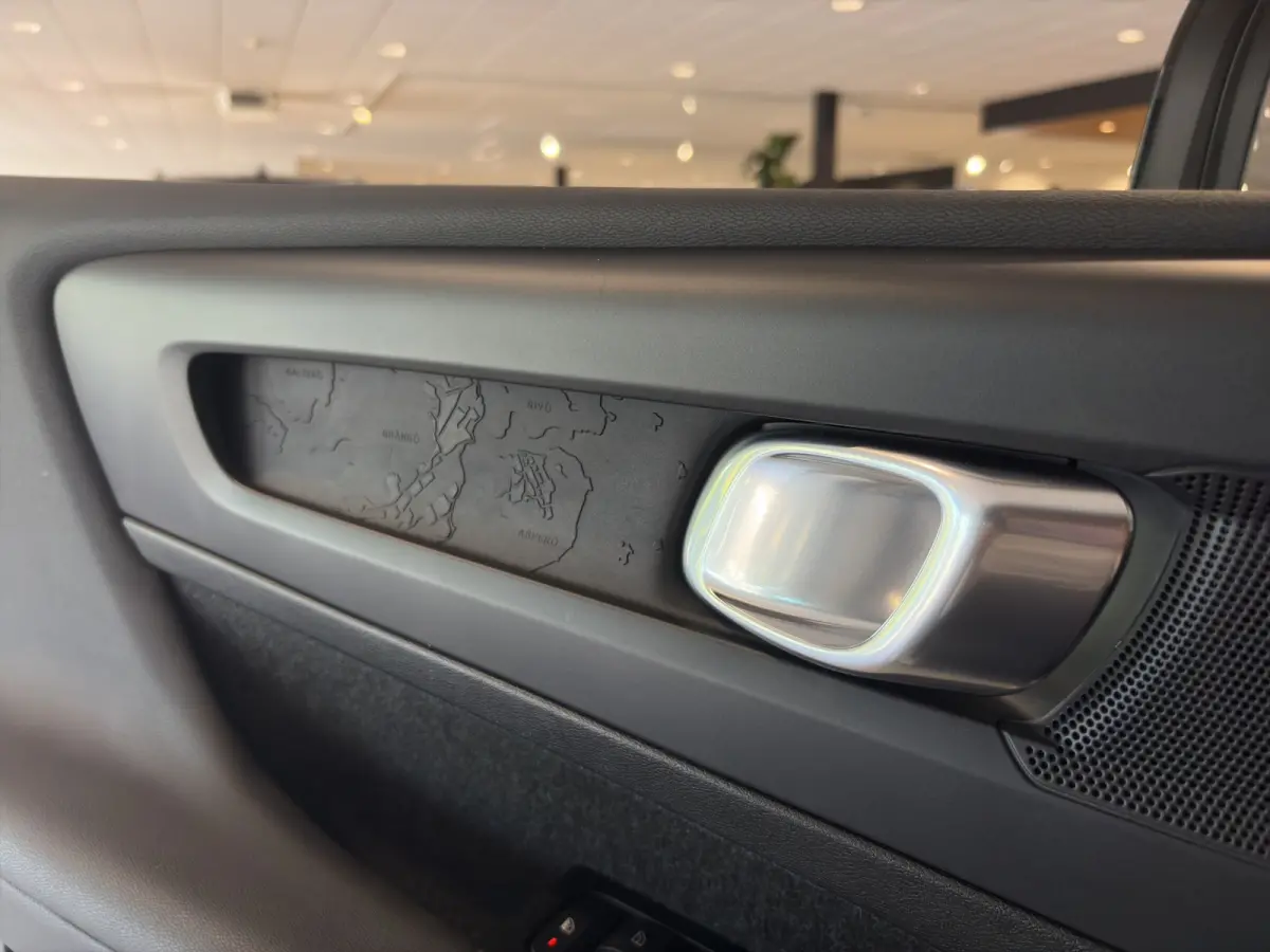 T2 Momentum | Cruise control | DAB | Start/stop systeem | Parkeersensoren | Bluetooth |
