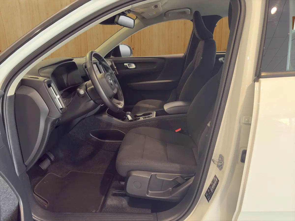 T2 Momentum | Cruise control | DAB | Start/stop systeem | Parkeersensoren | Bluetooth |