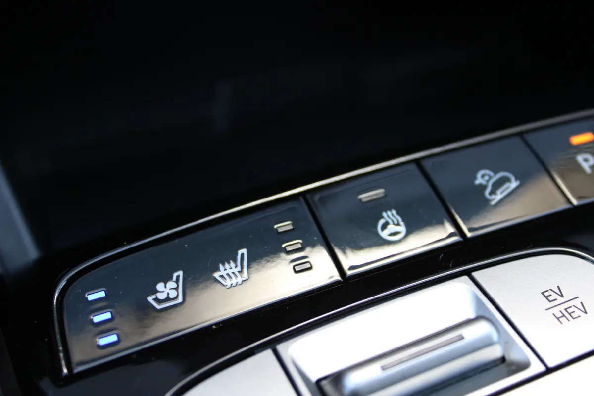 1.6 T-GDI PHEV Premium 4WD | 100% dealeronderhouden | 1e eigenaar !! | Achterbank verwarmd