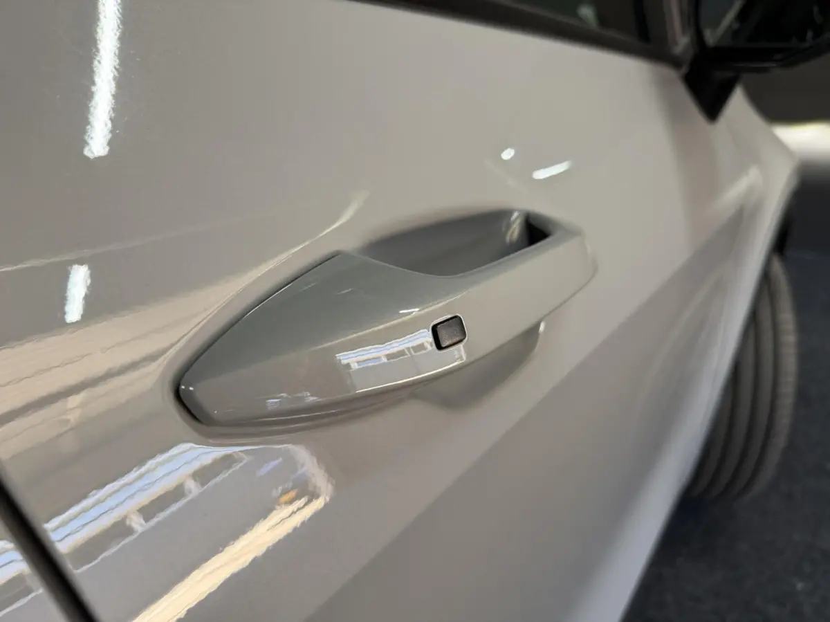 1.6 T-GDi Hybrid DynamicLine