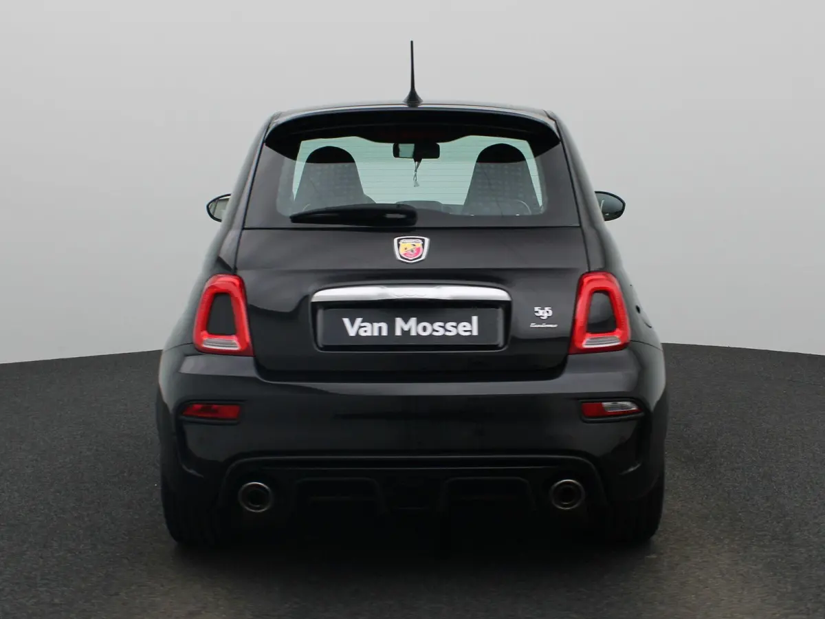 1.4 T-Jet Abarth Turismo 595 | 165PK | LEER | 17'' Lichtmetalen Velgen | Apple Carplay / Android Auto | Navigatie | Virtual Cockpit | Climate Control |