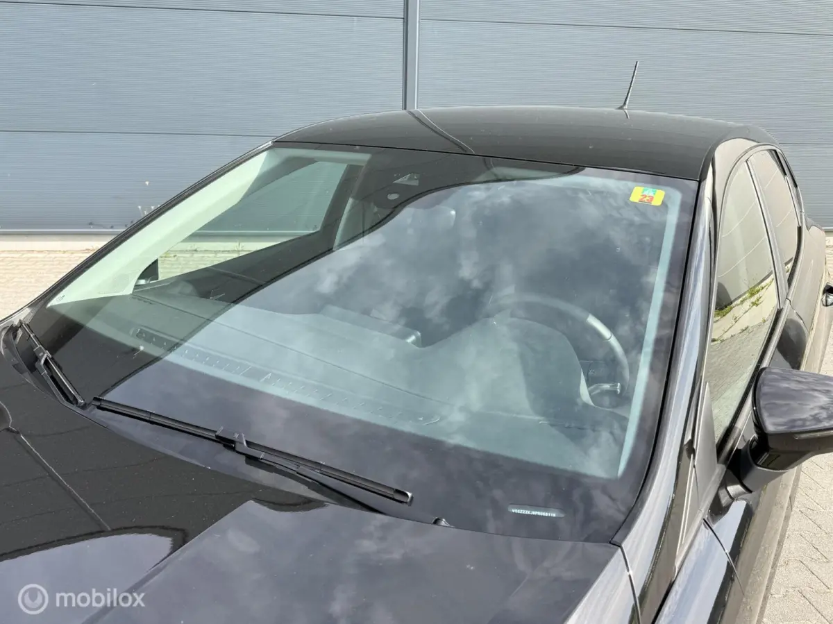 1.0 EcoTSI Style Business Connect | Virtual Cockpit | Stoelverwarming | 1e Eigenaar | NAP | All Season banden