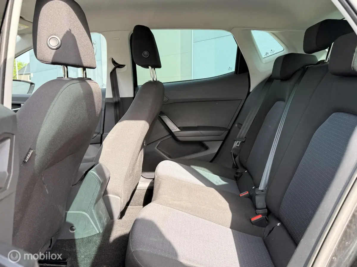 1.0 EcoTSI Style Business Connect | Virtual Cockpit | Stoelverwarming | 1e Eigenaar | NAP | All Season banden