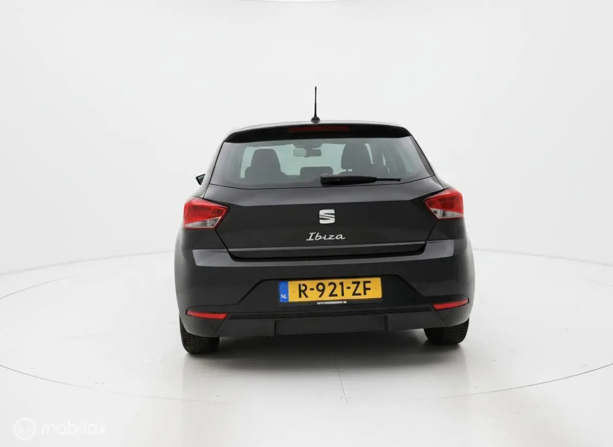 1.0 EcoTSI Style Business Connect | Virtual Cockpit | Stoelverwarming | 1e Eigenaar | NAP | All Season banden