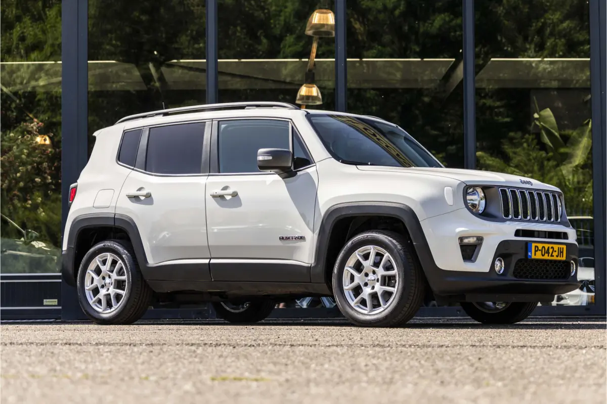 4xe 240 Plug-in Hybrid Electric Limited Lease Ed.