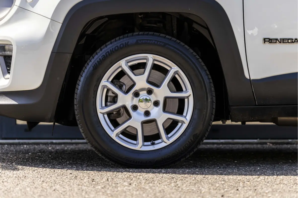 4xe 240 Plug-in Hybrid Electric Limited Lease Ed.