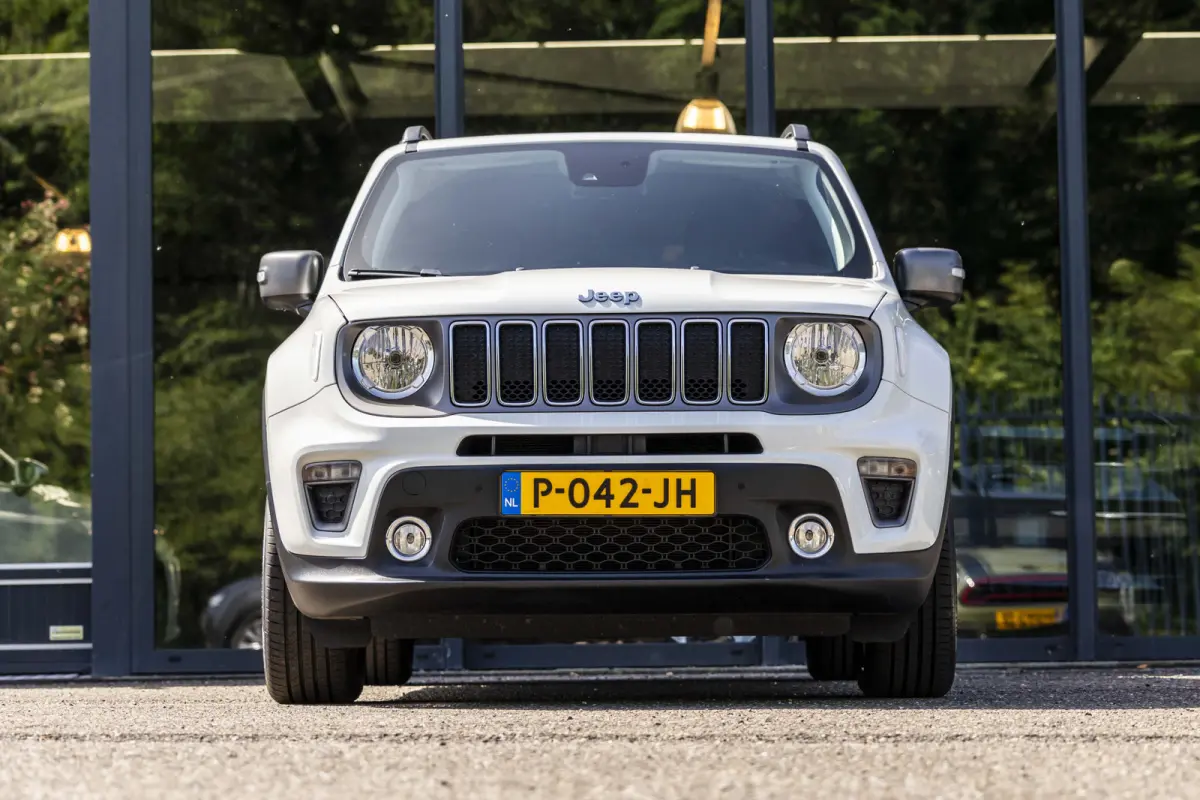 4xe 240 Plug-in Hybrid Electric Limited Lease Ed.