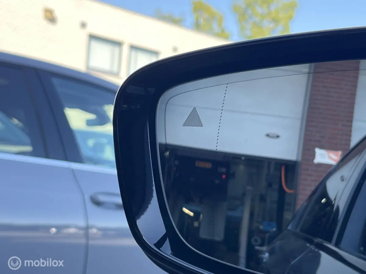 520e M-PAKKET*ACC*MASAGE*CAMERA*CARPLAY*90%SOH*