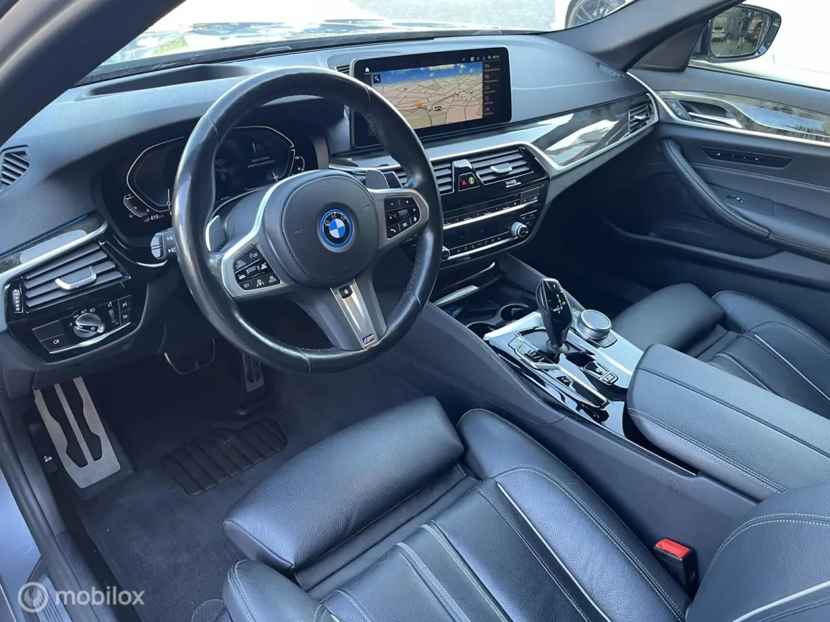 520e M-PAKKET*ACC*MASAGE*CAMERA*CARPLAY*90%SOH*