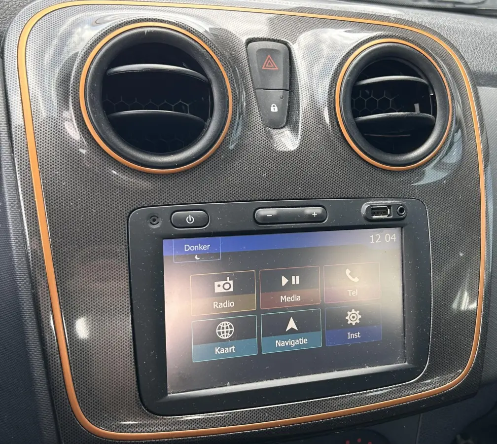 0.9 TCe SL 90PK | 1e Eigenaar! | Volledige Onderhoudshistorie | Nette Staat | NL AUTO | Trekhaak | Parkeersensoren | Airco | Cruise Control | 2 Sleutels |
