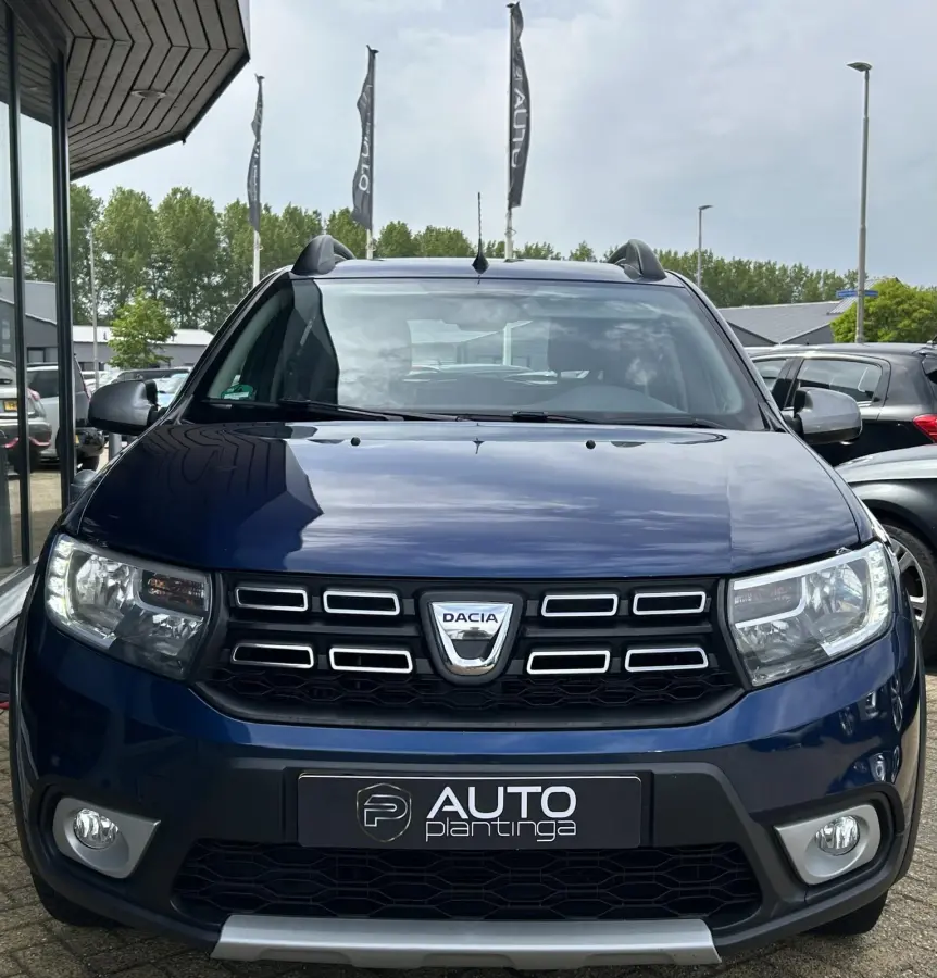 0.9 TCe SL 90PK | 1e Eigenaar! | Volledige Onderhoudshistorie | Nette Staat | NL AUTO | Trekhaak | Parkeersensoren | Airco | Cruise Control | 2 Sleutels |
