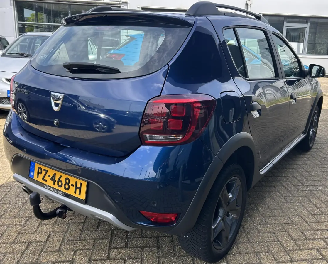 0.9 TCe SL 90PK | 1e Eigenaar! | Volledige Onderhoudshistorie | Nette Staat | NL AUTO | Trekhaak | Parkeersensoren | Airco | Cruise Control | 2 Sleutels |