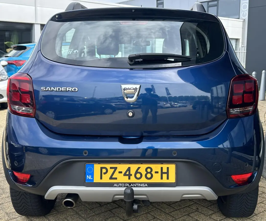 0.9 TCe SL 90PK | 1e Eigenaar! | Volledige Onderhoudshistorie | Nette Staat | NL AUTO | Trekhaak | Parkeersensoren | Airco | Cruise Control | 2 Sleutels |