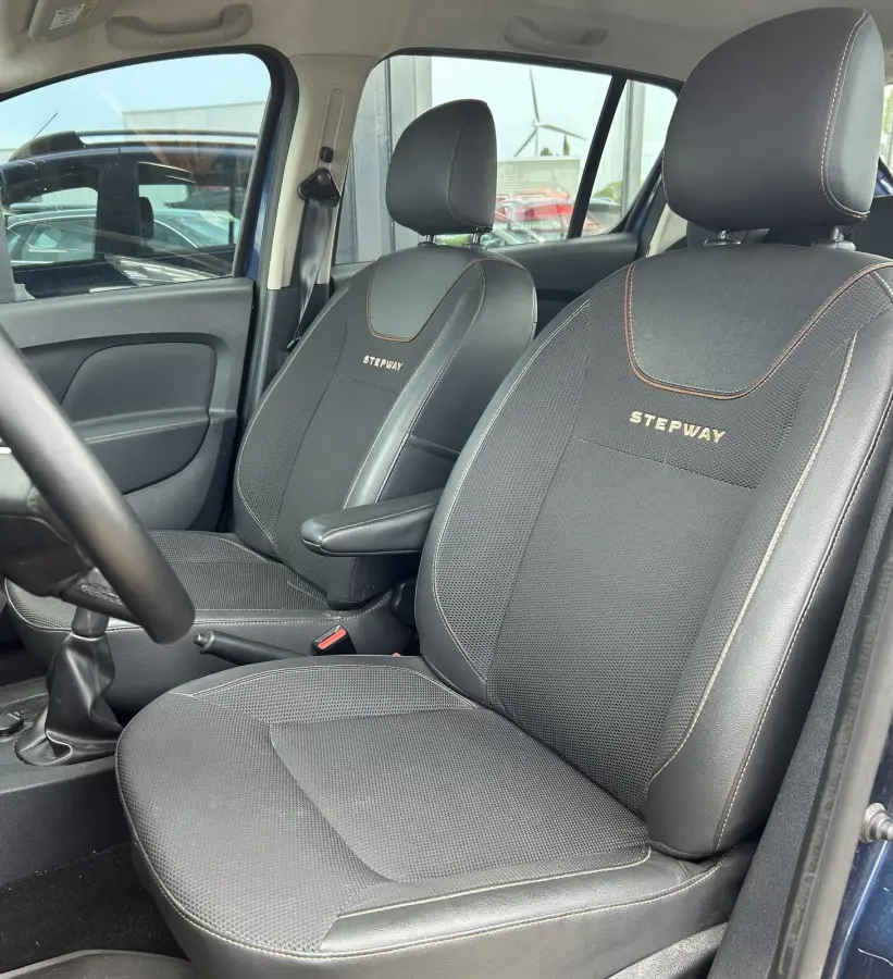 0.9 TCe SL 90PK | 1e Eigenaar! | Volledige Onderhoudshistorie | Nette Staat | NL AUTO | Trekhaak | Parkeersensoren | Airco | Cruise Control | 2 Sleutels |