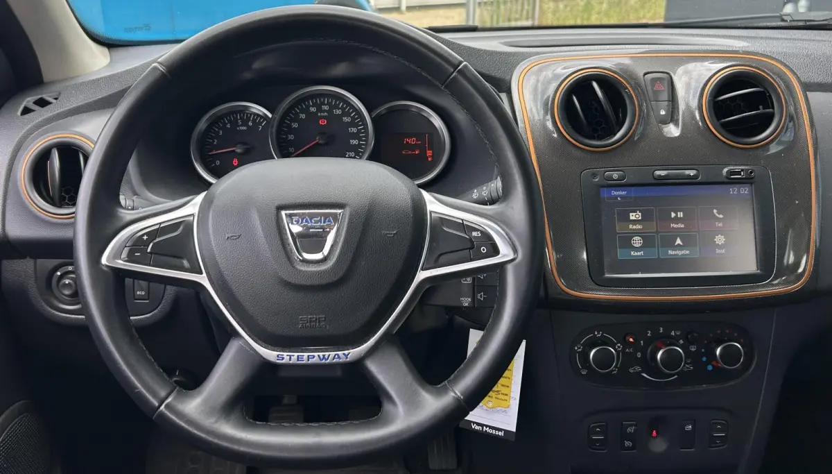 0.9 TCe SL 90PK | 1e Eigenaar! | Volledige Onderhoudshistorie | Nette Staat | NL AUTO | Trekhaak | Parkeersensoren | Airco | Cruise Control | 2 Sleutels |