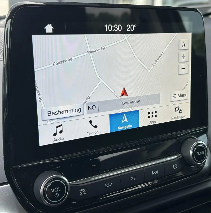 1.0 EcoBoost Titanium 125PK | Dealeronderhouden | Nieuwe APK | Trekhaak | Parkeersensoren | Stoelverwarming | Stuurverwarming | Voorruitverwarming | Climate Control | Cruise Control | Naviga