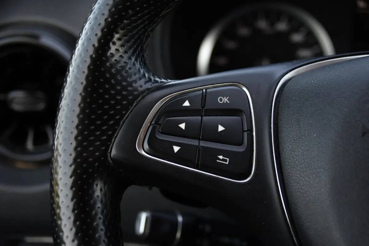 116 CDI L2 PB Edition Camera, Cruise, Carplay, Stoelverwarming, LED, Automaat, Trekhaak, Standkachel, Multimedia, 164pk, Uniek!