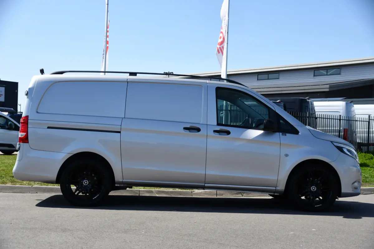 116 CDI L2 PB Edition Camera, Cruise, Carplay, Stoelverwarming, LED, Automaat, Trekhaak, Standkachel, Multimedia, 164pk, Uniek!