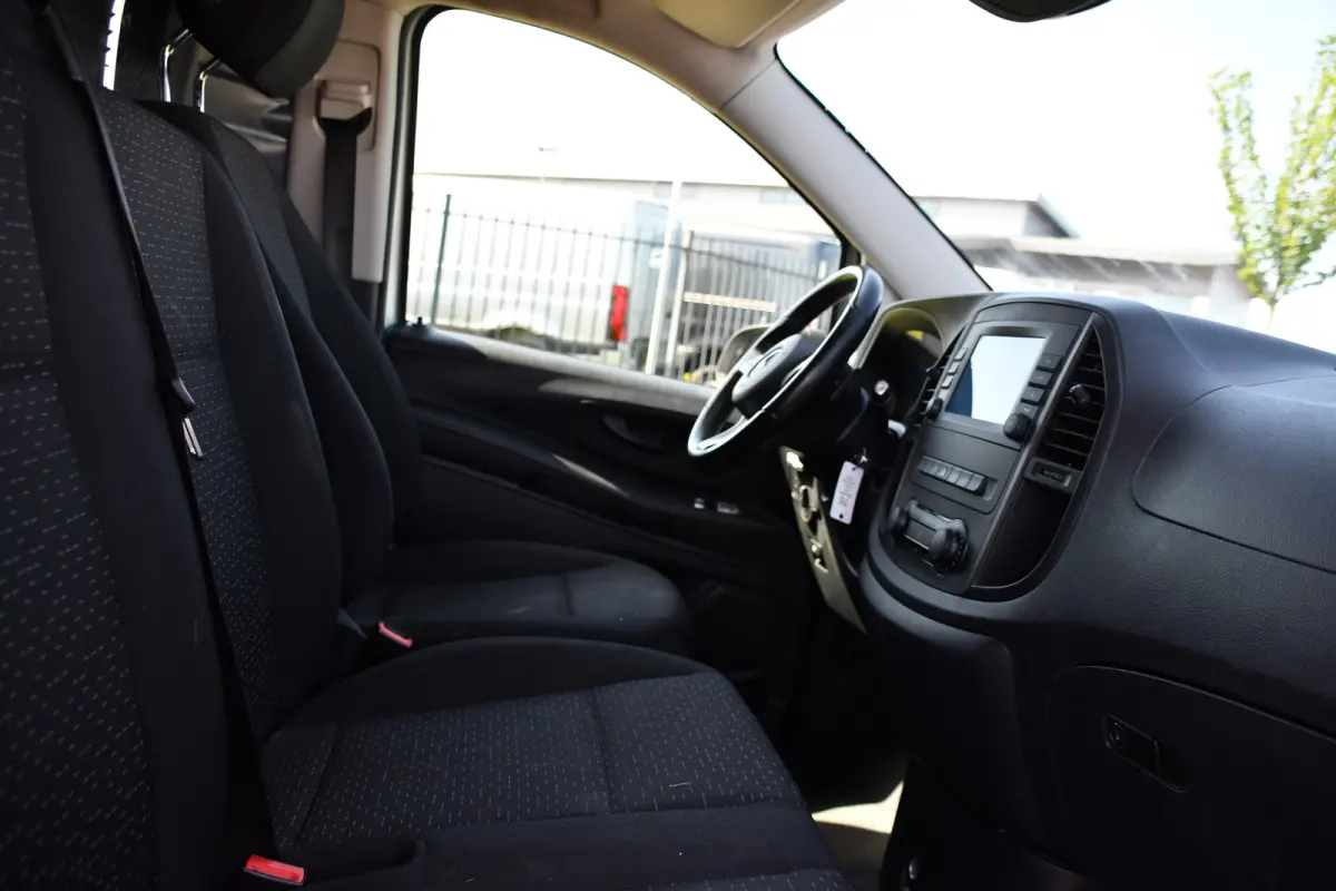 116 CDI L2 PB Edition Camera, Cruise, Carplay, Stoelverwarming, LED, Automaat, Trekhaak, Standkachel, Multimedia, 164pk, Uniek!