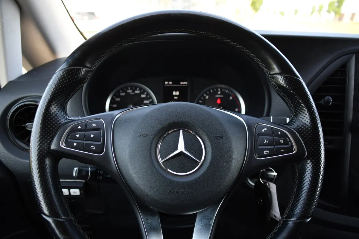116 CDI L2 PB Edition Camera, Cruise, Carplay, Stoelverwarming, LED, Automaat, Trekhaak, Standkachel, Multimedia, 164pk, Uniek!