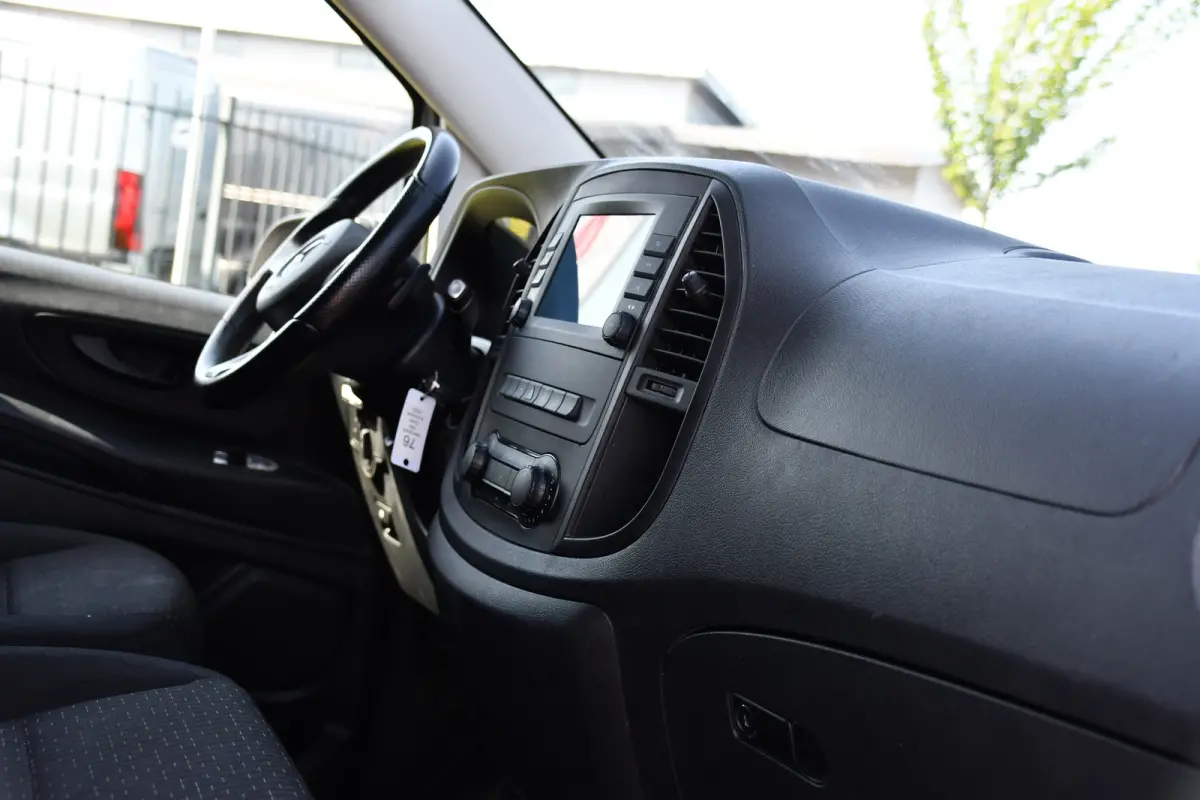 116 CDI L2 PB Edition Camera, Cruise, Carplay, Stoelverwarming, LED, Automaat, Trekhaak, Standkachel, Multimedia, 164pk, Uniek!