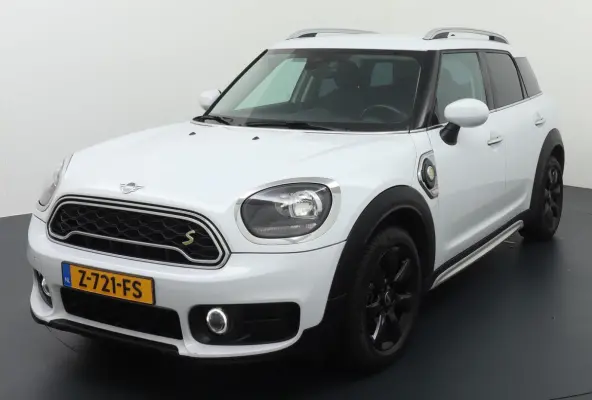 2.0 Cooper SE Hybrid ALL4 Pepper Mini Countryman 2.0 Cooper SE Hybrid ALL4 Pepper
