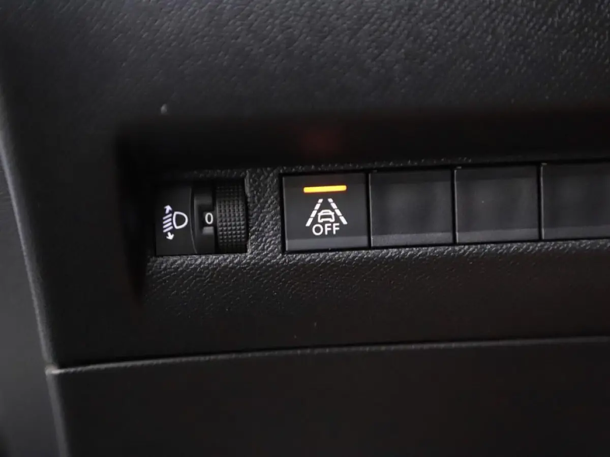 1.2T 100PK Allure Camera/Ecc/CarPlay/Keyless