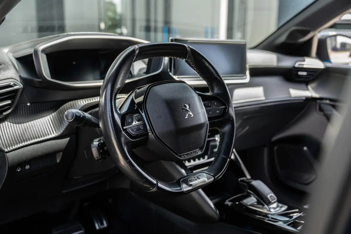 1.2 PureTech GT-Line Keyless|Navi|Carplay|VOL!