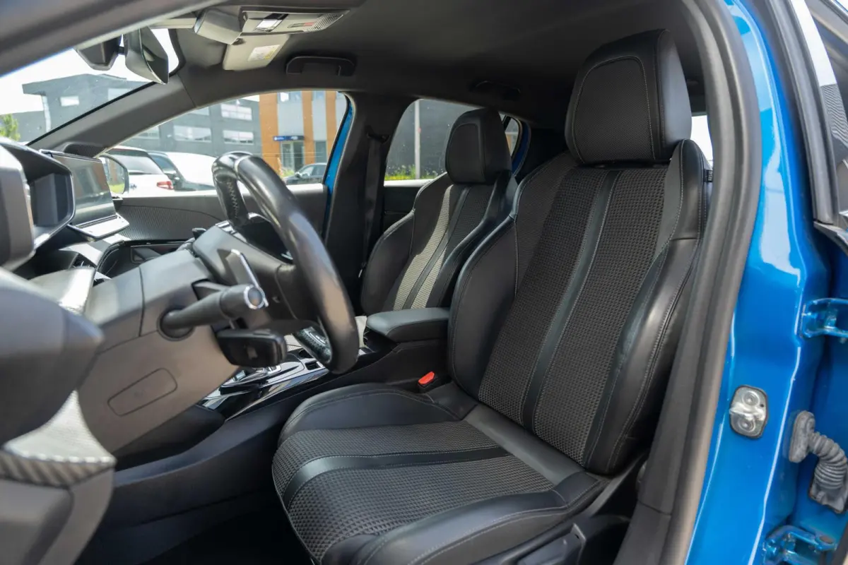 1.2 PureTech GT-Line Keyless|Navi|Carplay|VOL!