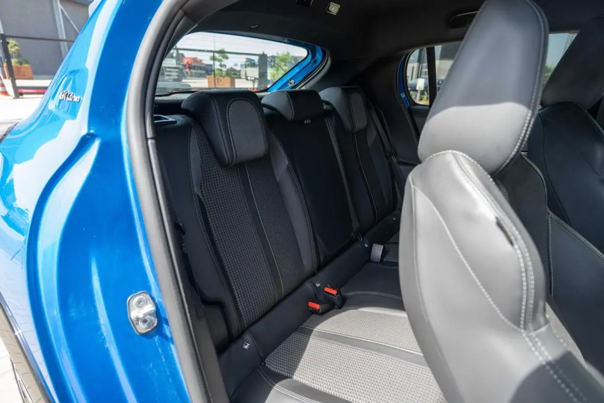 1.2 PureTech GT-Line Keyless|Navi|Carplay|VOL!