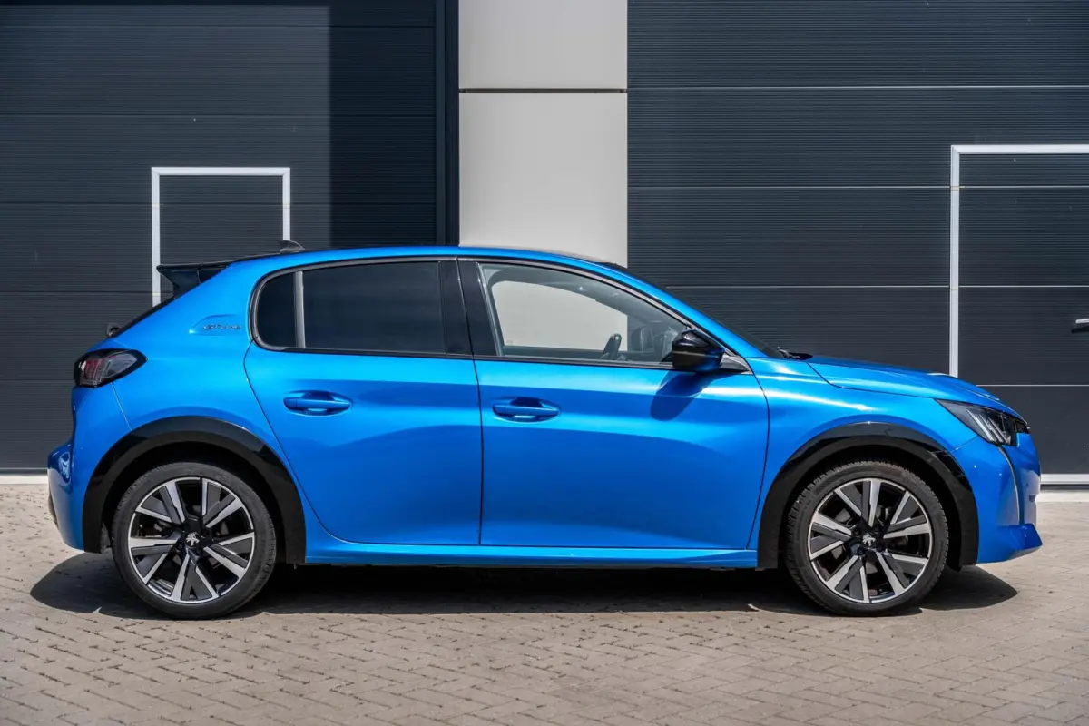 1.2 PureTech GT-Line Keyless|Navi|Carplay|VOL!
