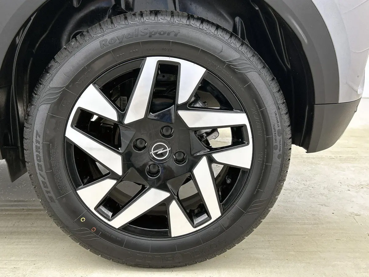 1.2 130pk Elegance Automaat | Navigatie | Climate Control | Cruise Control | Camera | 17"LMV | LED | Keyless Entry/Start |