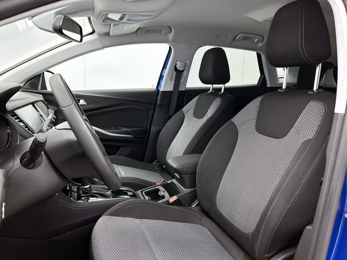 1.2 130pk Edition X Automaat | Navigatie | Climate Control | Cruise Control | Camera | 17"LMV | LED | Apple Carplay/Android Auto |
