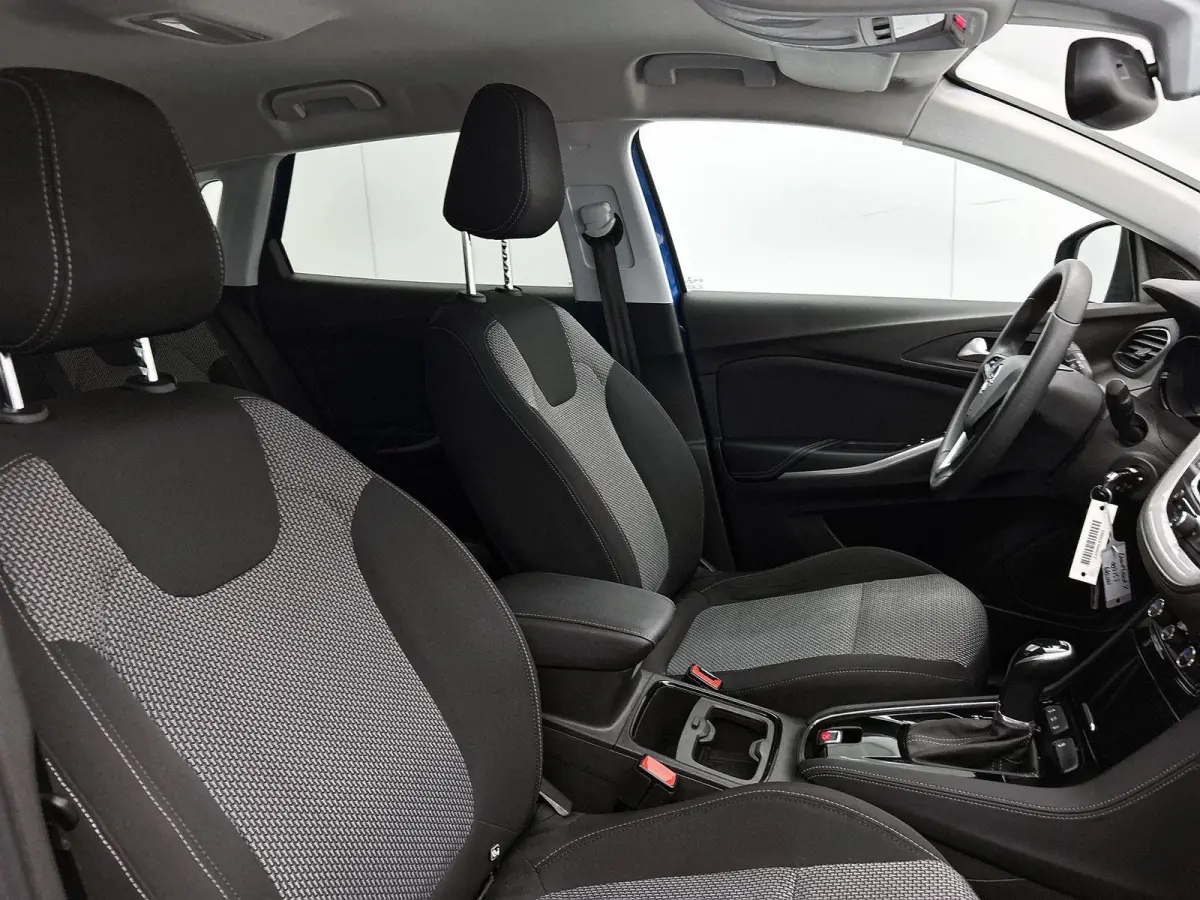 1.2 130pk Edition X Automaat | Navigatie | Climate Control | Cruise Control | Camera | 17"LMV | LED | Apple Carplay/Android Auto |