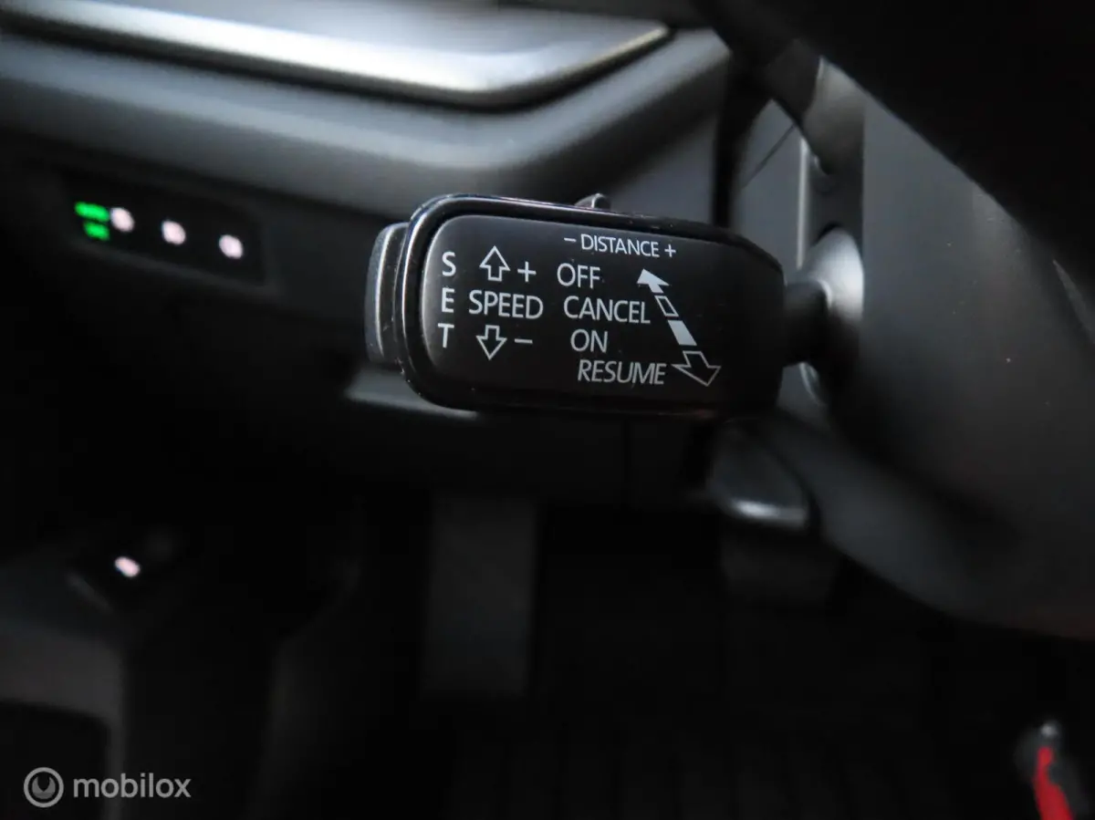 1.5 e-TSI Business Edition Plus|Electr A klep|Adaptive Cruise|Stoelverwarming|Parkeersensor V/A.