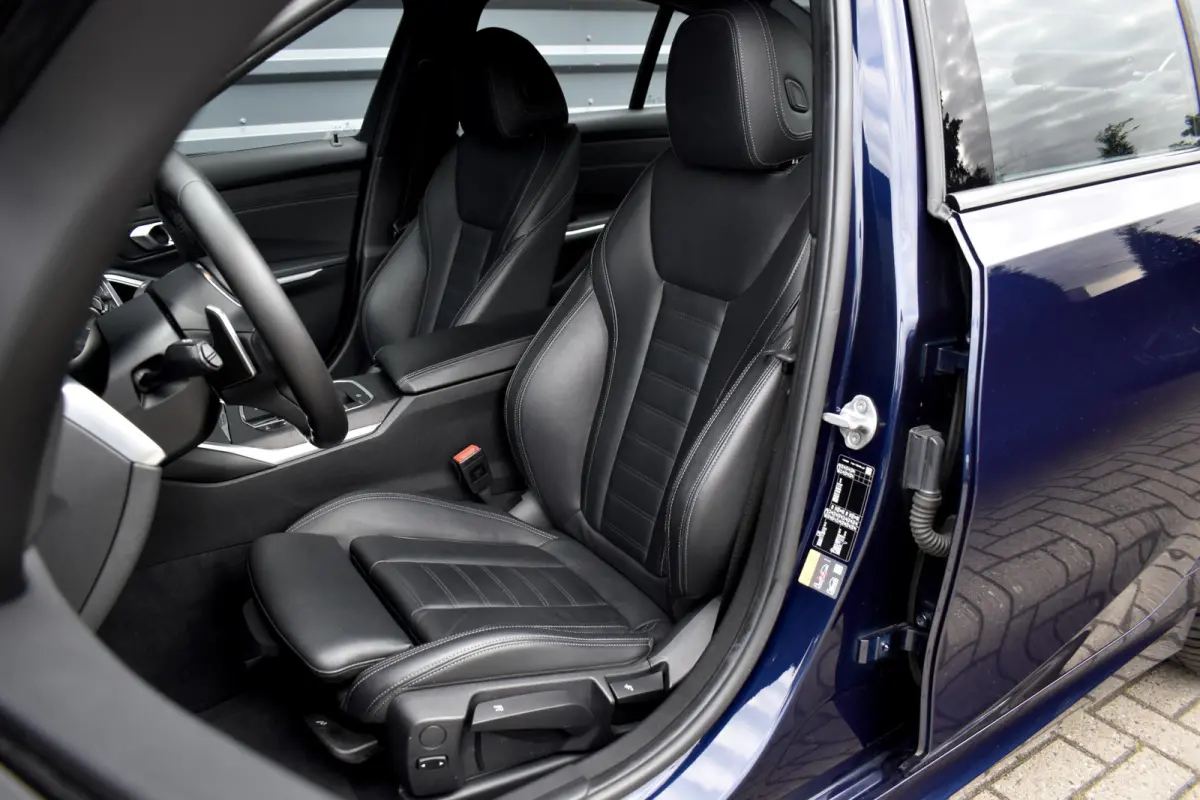 330e M Sport Individual | 19'' Wielen | Lederen Bekleding | CarPlay | Audio Media Pack | 1e Eigenaar |