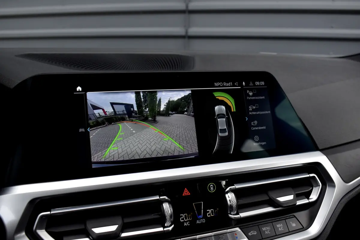 330e M Sport Individual | 19'' Wielen | Lederen Bekleding | CarPlay | Audio Media Pack | 1e Eigenaar |