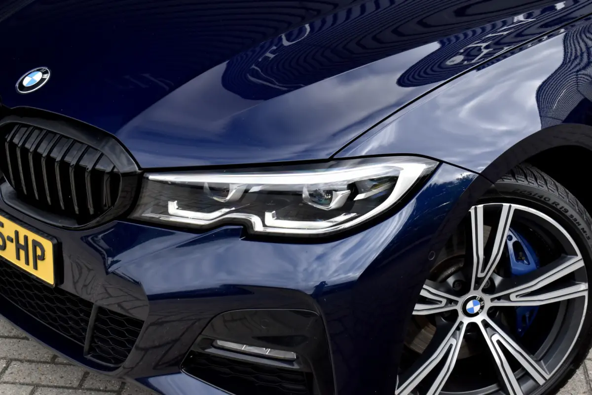 330e M Sport Individual | 19'' Wielen | Lederen Bekleding | CarPlay | Audio Media Pack | 1e Eigenaar |