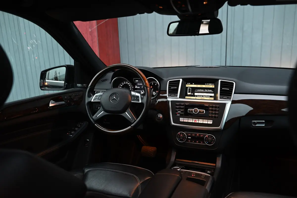 350 AMG-Styling - Distronic - Entertainment Achter - Panoramadak - Achteruitrijcamera - Bekerkoeling